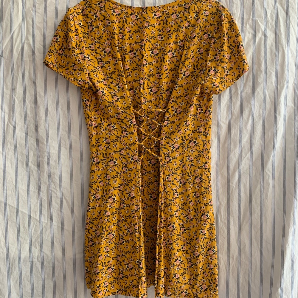 yellow sundress (:
